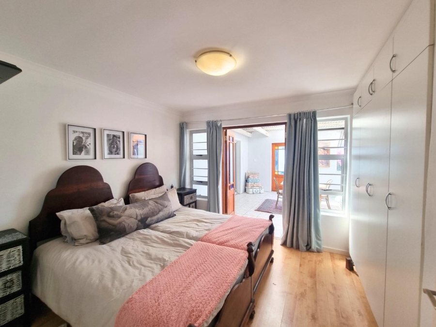 3 Bedroom Property for Sale in Sandbaai Western Cape